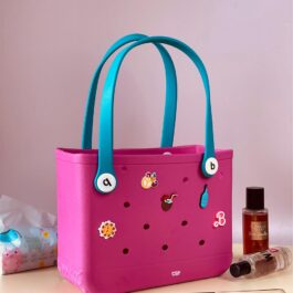 BLUSH POP SILICONE CHARM BAG