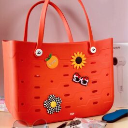 BOLD BLOOM CHARM TOTE