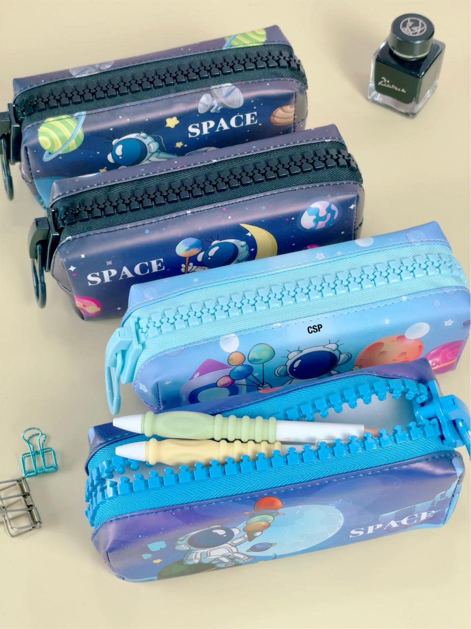 SPACE EXPLORER BIG ZIPPER POUCH - Image 2